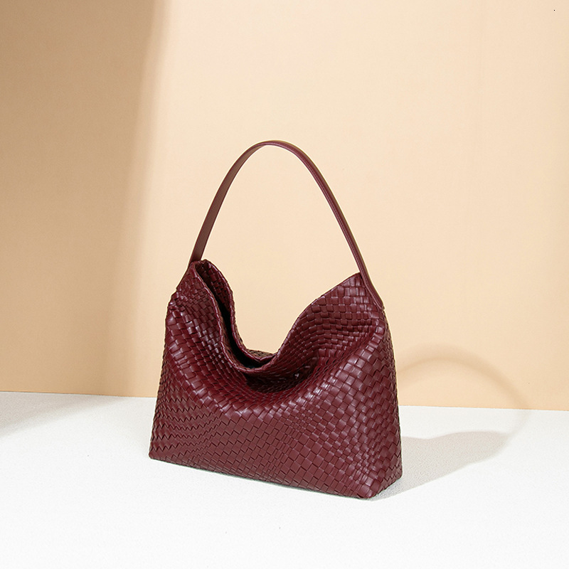 New Women's Woven Large Capacity Shoulder Bucket Multi-use Dumpling Fashion Versatile Tote Bag