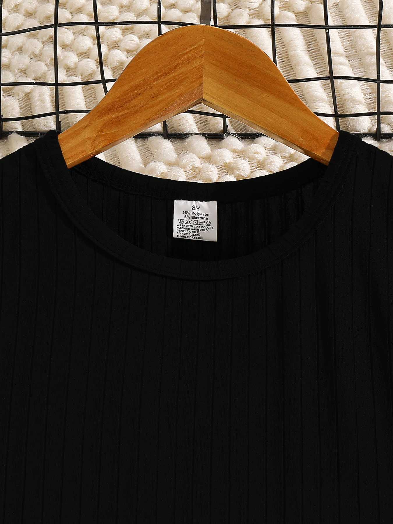 Childrens clothing girls autumn fashion set thin black round neck topcoffee small white plaid skirt L250926EKF8