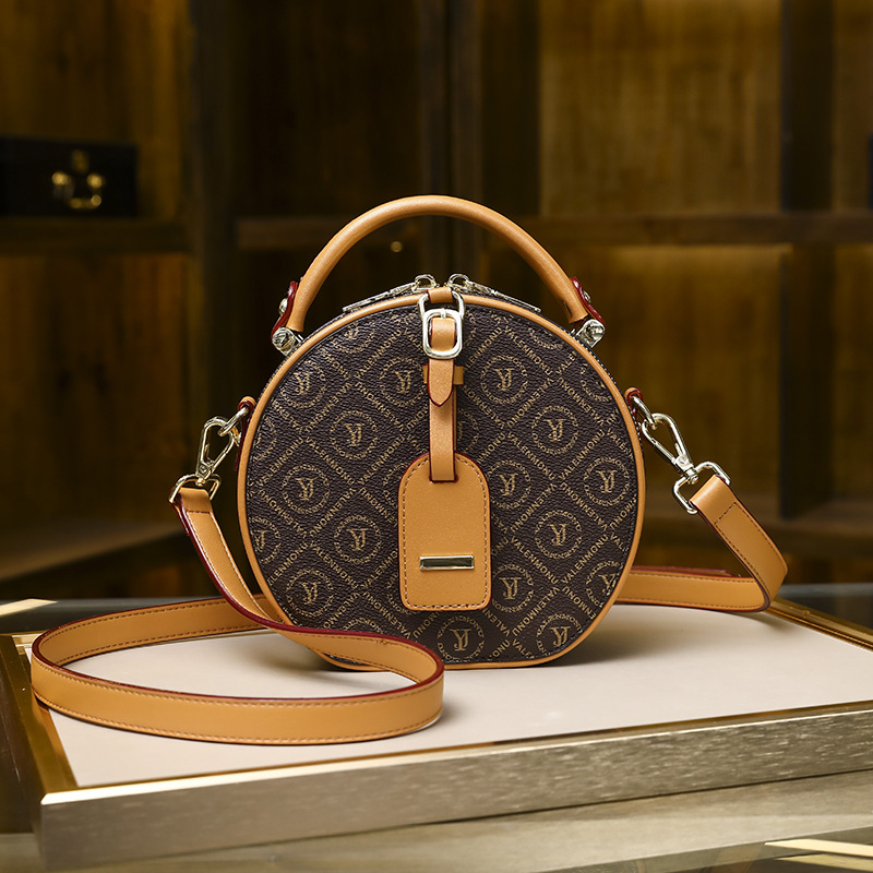 Designer bag retro small round bag printed new women's bag temperament single shoulder fashion messenger round cake small bag commuting versatile