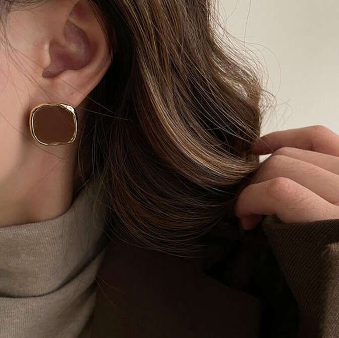French Style Irregular Square Earrings Niche Design Studs Minimalist High Fashion Versatile Light Ear Accessories