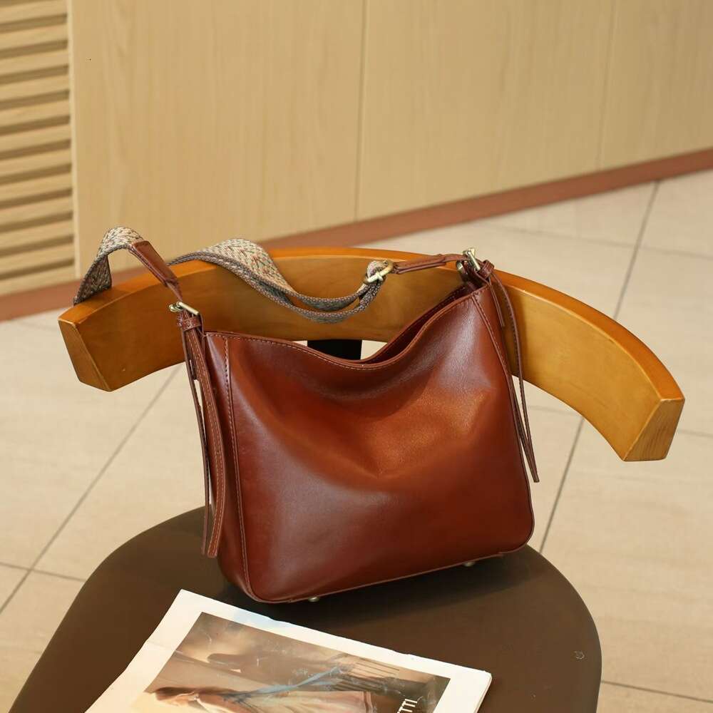 designer bag Luxury bag Cowhide Bucket Ladies Trend Crossbody Shoulder Genuine Leather Women Bag