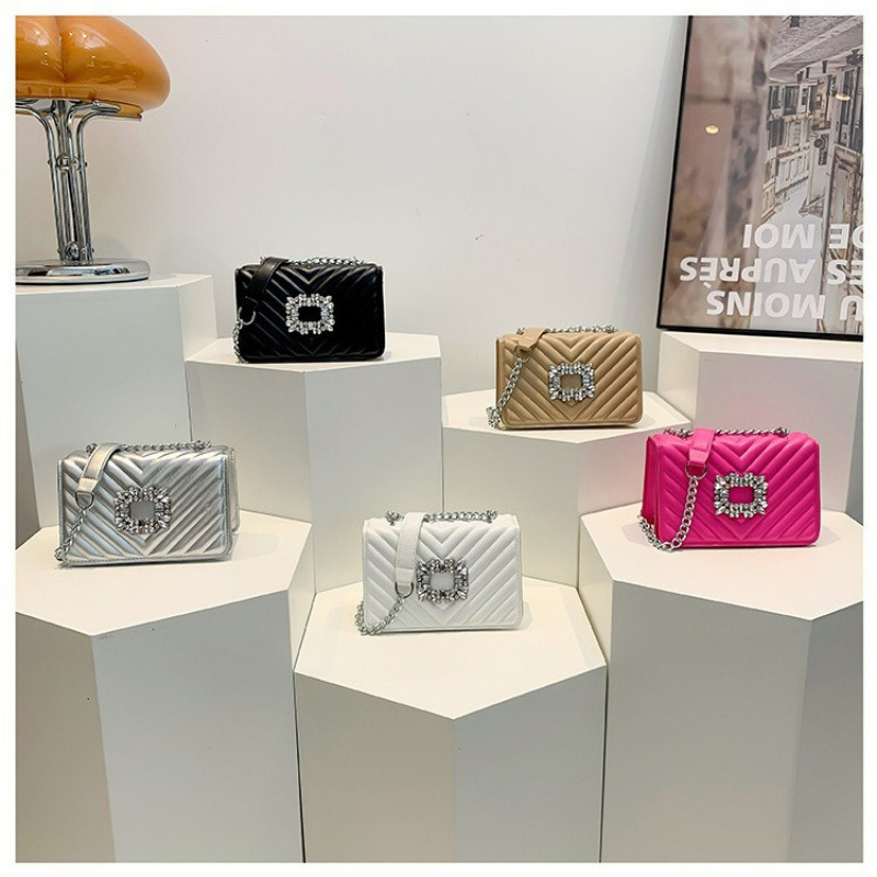 New fashionable women's one-piece slanted shoulder small square bag 2025 designer