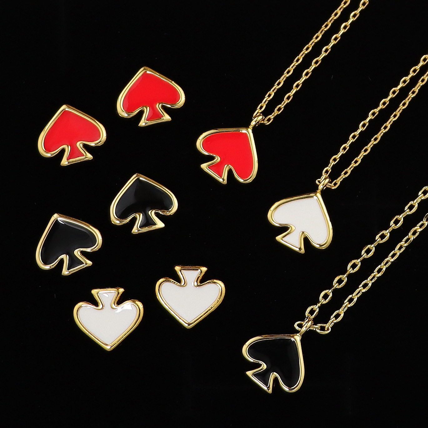 Minimalist Heart-shaped Earrings with Unique Design, High-quality Electroplated Smooth Metal, Exquisite Necklace for Women