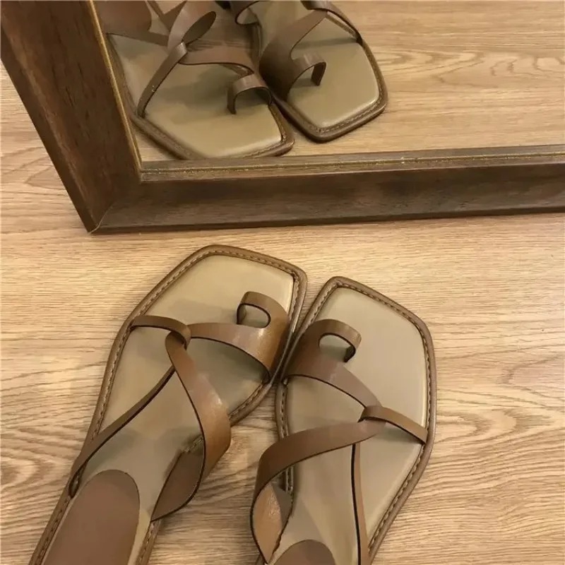 andals Women Summer New Korean Version Clip Toe Flip Flops Outdoor Fashion Flat Casual Fashionable Flat Casual Footwear for Comfortable Summer Clip-On
