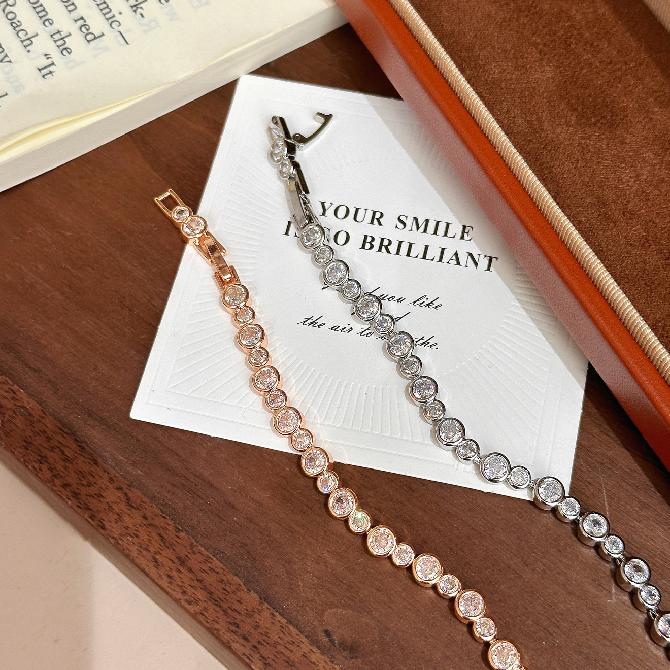 Light High-End Design Full Circle Bubble Bracelet for Women Fashionable Commuting Versatile Wristband Accessory