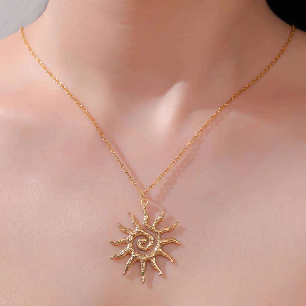 Magic Witch Sun Necklace for Men Woman Vintage Amulet Supernatural Chain Hollow Gold Color Stainless Steel Gift Choker Jewelry