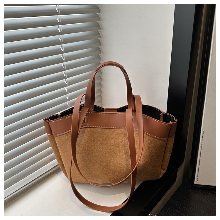 French style light luxury retro women's luxury bag fashion shoulder armpit bag commuting bag designer bag women's shoulder bag