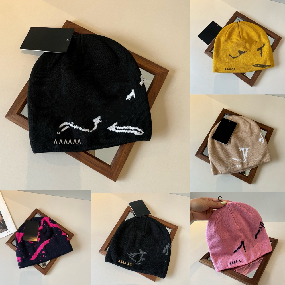 Men Designer beanie hats women bonnet Yellow fall winter thermal knit Cap ski High Quality Fashion plaid Skull Hat Outdoor warm