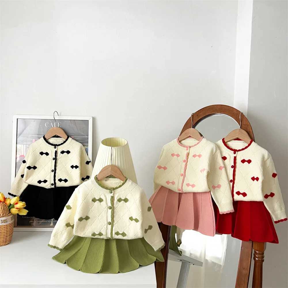 Winter Autumn Baby Girls Flower Sweater Knitted Skirts 2 Pcs Sets Kids Clothes Knitwear Toddler Girls Pullovers Outerwear Coat L250926N2M8