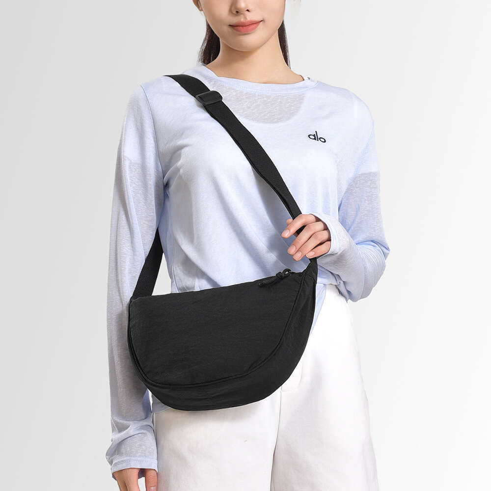 designer bag Luxury bag Fashion Simple Crossbody Trendy Versatile Single Shoulder Dumpling New Lightweight Commuting Underarm Canvas Bag