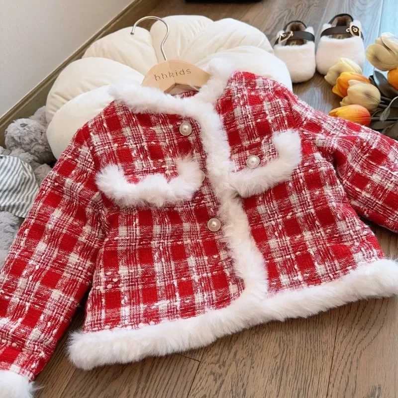 Girls Clothing Set Winter Plaid Cotton Padded Thick Girls CoatSkirt Children Clothes Twopiece Set Plush Tshirt Princess Suits L250926QNOB