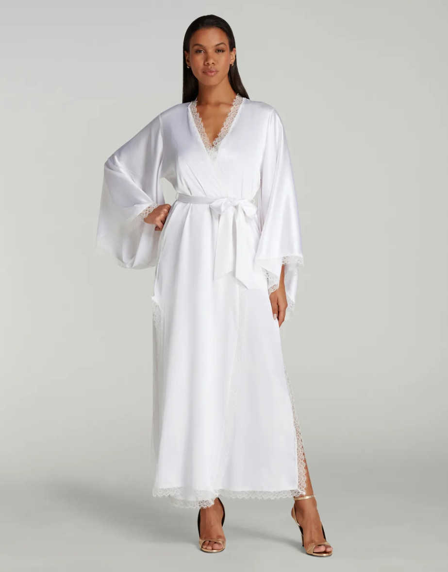 Elegant Women Nightgown Bride Wedding Robe Long sleeve Appliques Maternity Dressing Shower Gown for Photography Custom Made