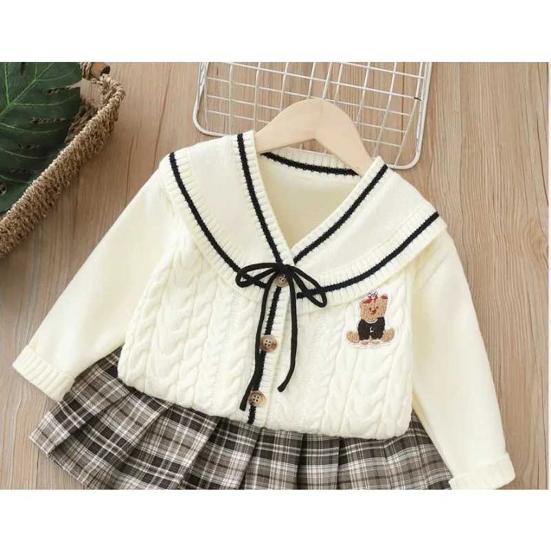 Kids Jumper Set Spring and Autumn Korean Fashion Girls Bow Cartoon Bear SweaterSkirt Autumn College Style Girls Clothing Set L250926CFHM