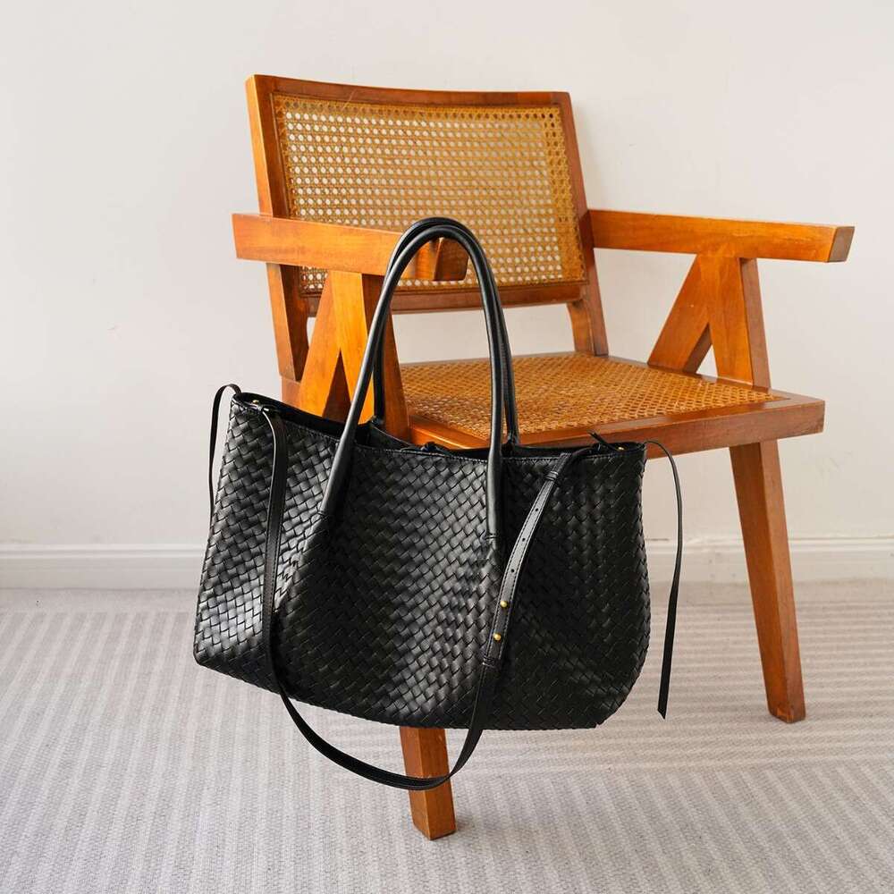 designer bag Luxury bag Genuine Leather Women's Handwoven Large Capacity Casual Commuter Tote Handheld Shoulder Crossbody Bucket Bag