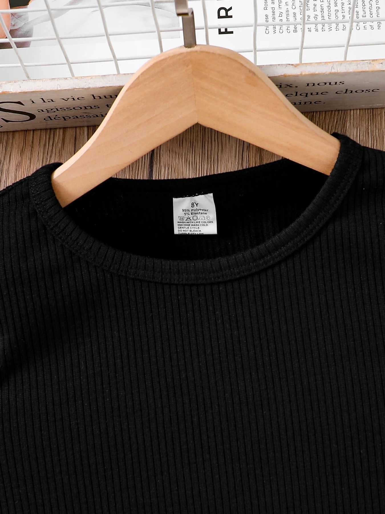 Girls spring new childrens fashion casual clothing knitted crewneck longsleeved top asymmetrical plaid skirt 2piece set L250926HNCY