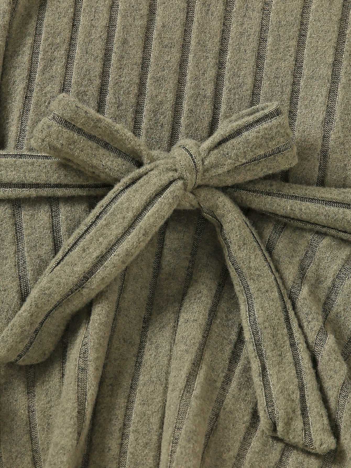 Two Piece Spring And Autumn Style Girls Pit Stripe Long Sleeved Round Neck Skirt Pants Solid Color Casual Outdoor Sports Suit L250926J8ES