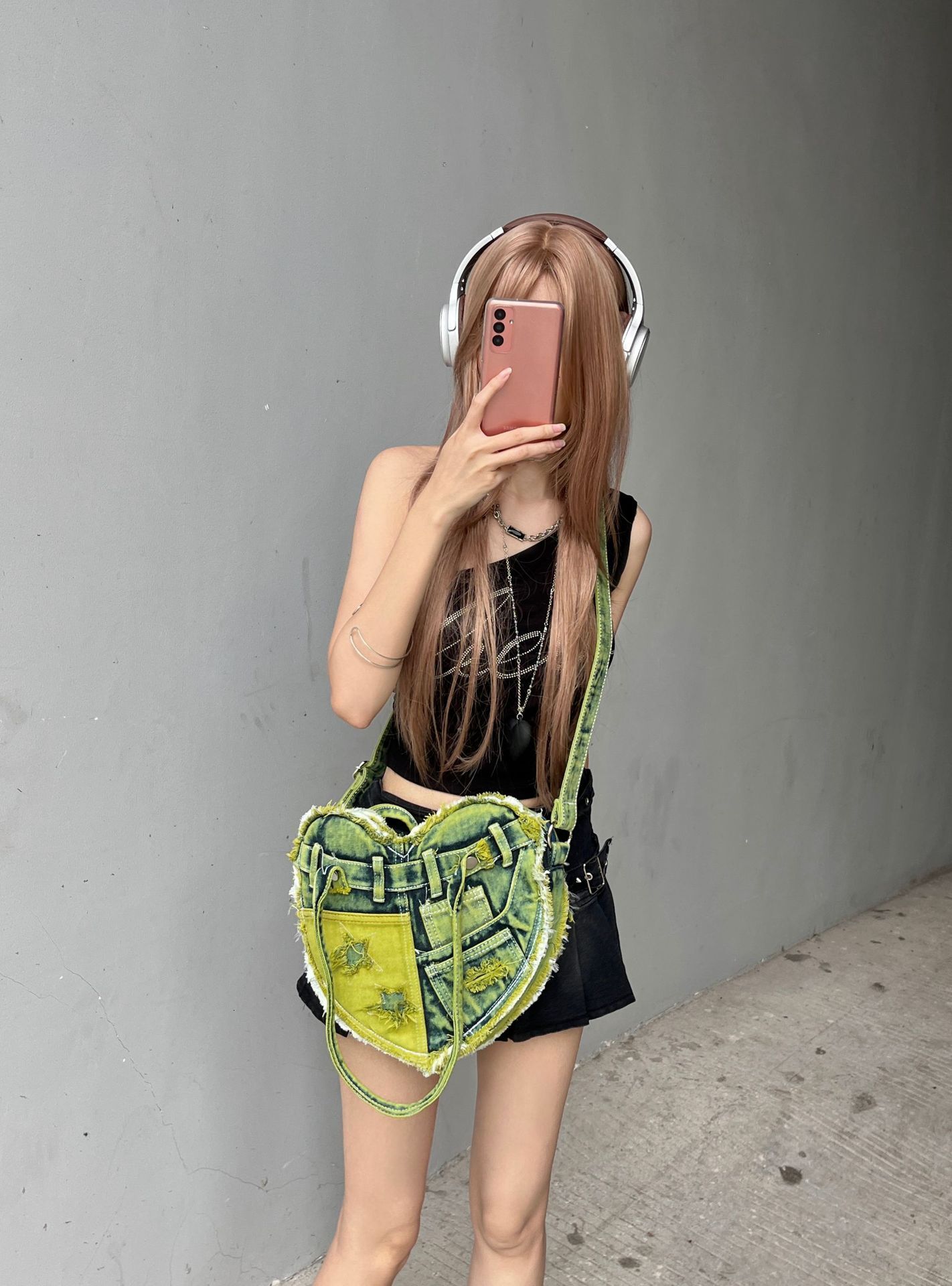 New denim designer bag, fashionable trend, niche design, shoulder bag, soft and luxurious armpit bag, retro design shoulder bag