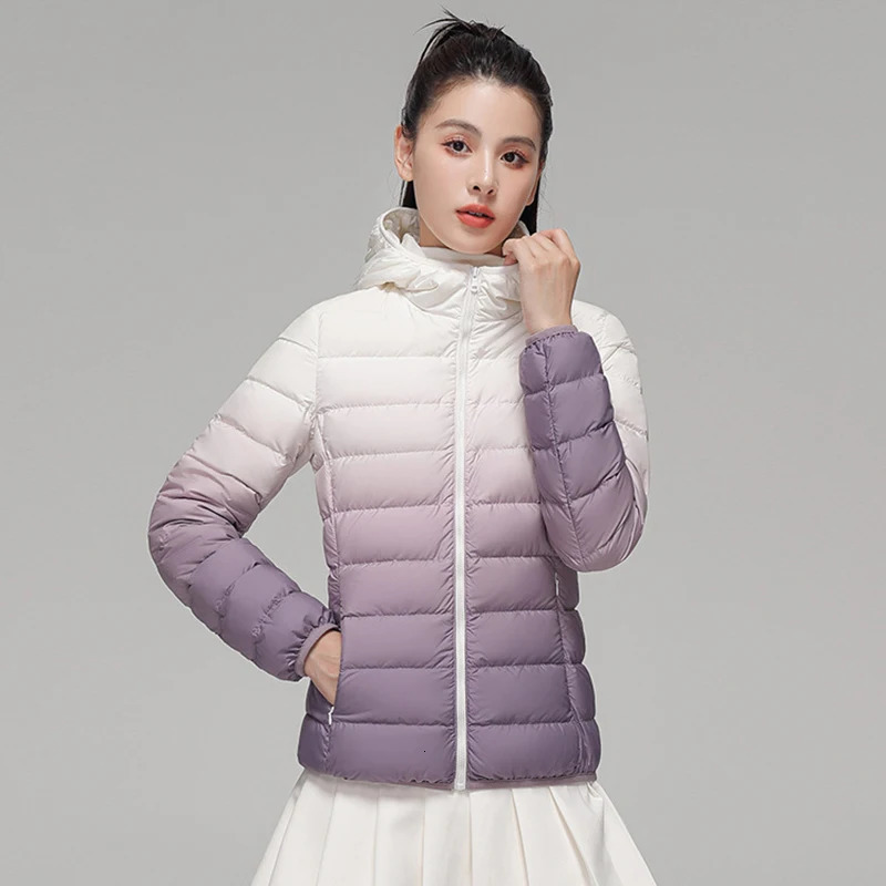 Woman Winter Hooded Coat 90 Duck Down Filled Fashion Gradient Jacket Ultra Light Autumn Warm Parkas Windbreaker 250917