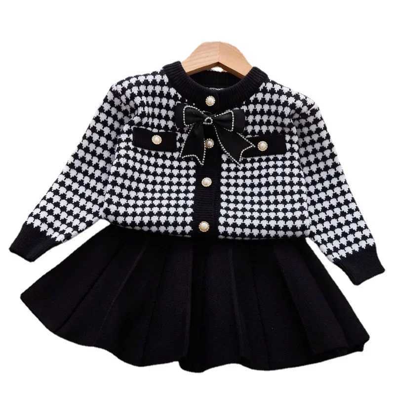 Winter Girls Sweaters Sets AutumnToddler Baby Girls Fall Outfits Long Sleeve Knitted Sweater Tops Pleated Skirt Two Piece Set L250926LN58