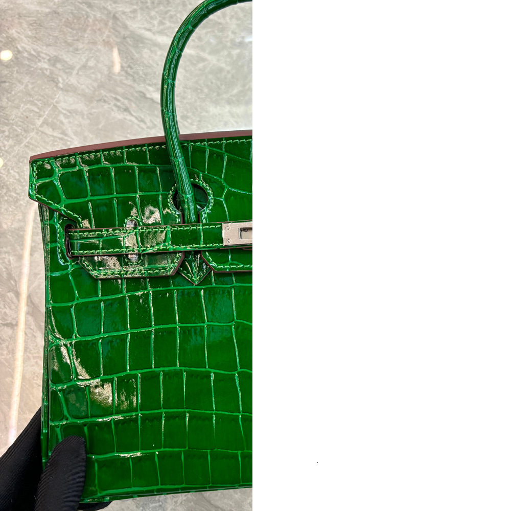 Designer Retro Fashion Leather Bag Crocodile Pattern 2025 New Women's Shoulder Bag Large Capacity Multifunctional Handbag