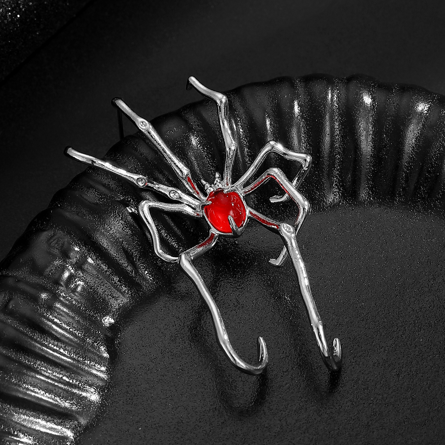 Spider Hook Piercing Ear Bone Clip Halloween Dark High-End Spicy Girl Cool Style Earrings