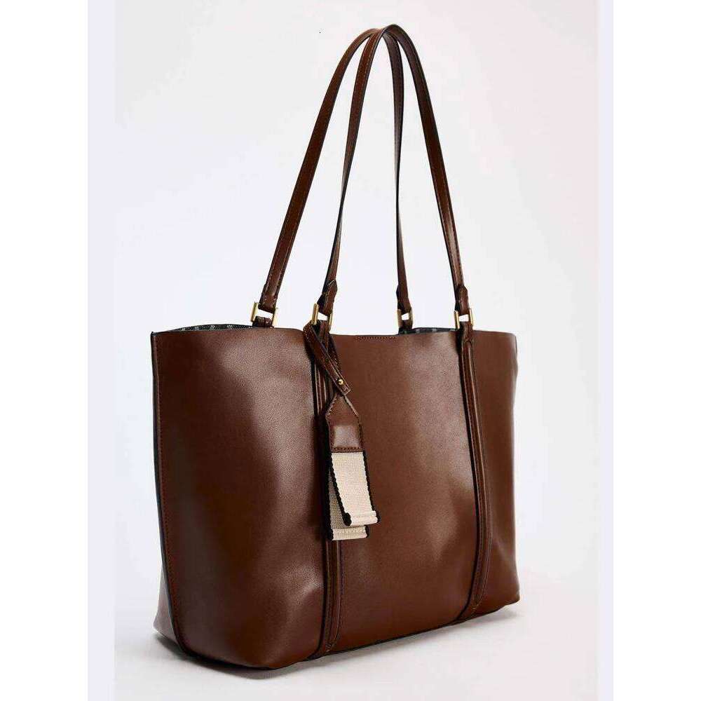 Fashion Large Capacity Women's Handbag Black Shoulder Bag for Outdoor Travel And Shopping