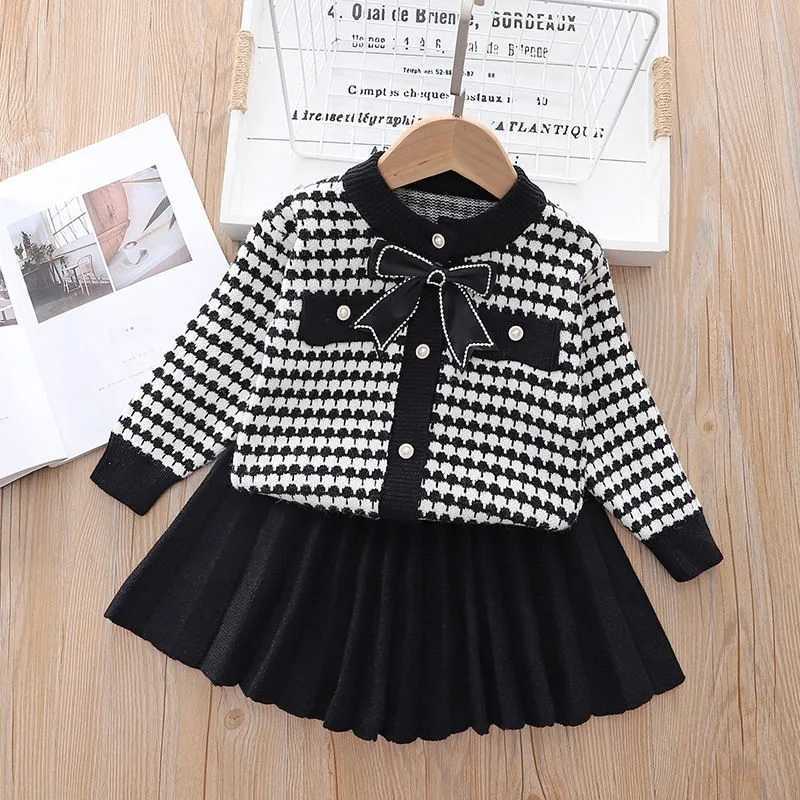 Baby girl spring and autumn set fashionable childrens sweater knitted round neck jacketshort skirt 2PCS L2509261CAA