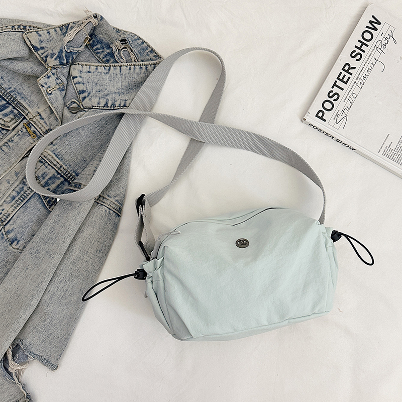 Autumn new casual elegant large capacity shoulder bag, simple shopping commuting essential crossbody bag, student fashionable lightweight crossbody ba