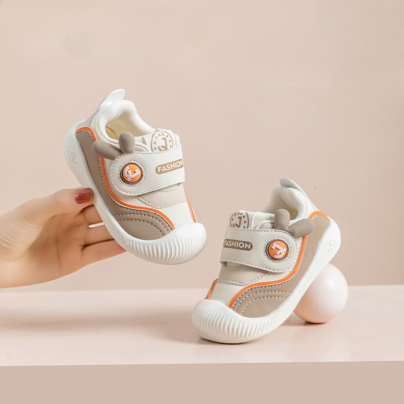 Children's shoes, baby shoes, new boys' baby soft soled cloth shoes, girls' breathable shoes, fashionable and trendy designer shoes