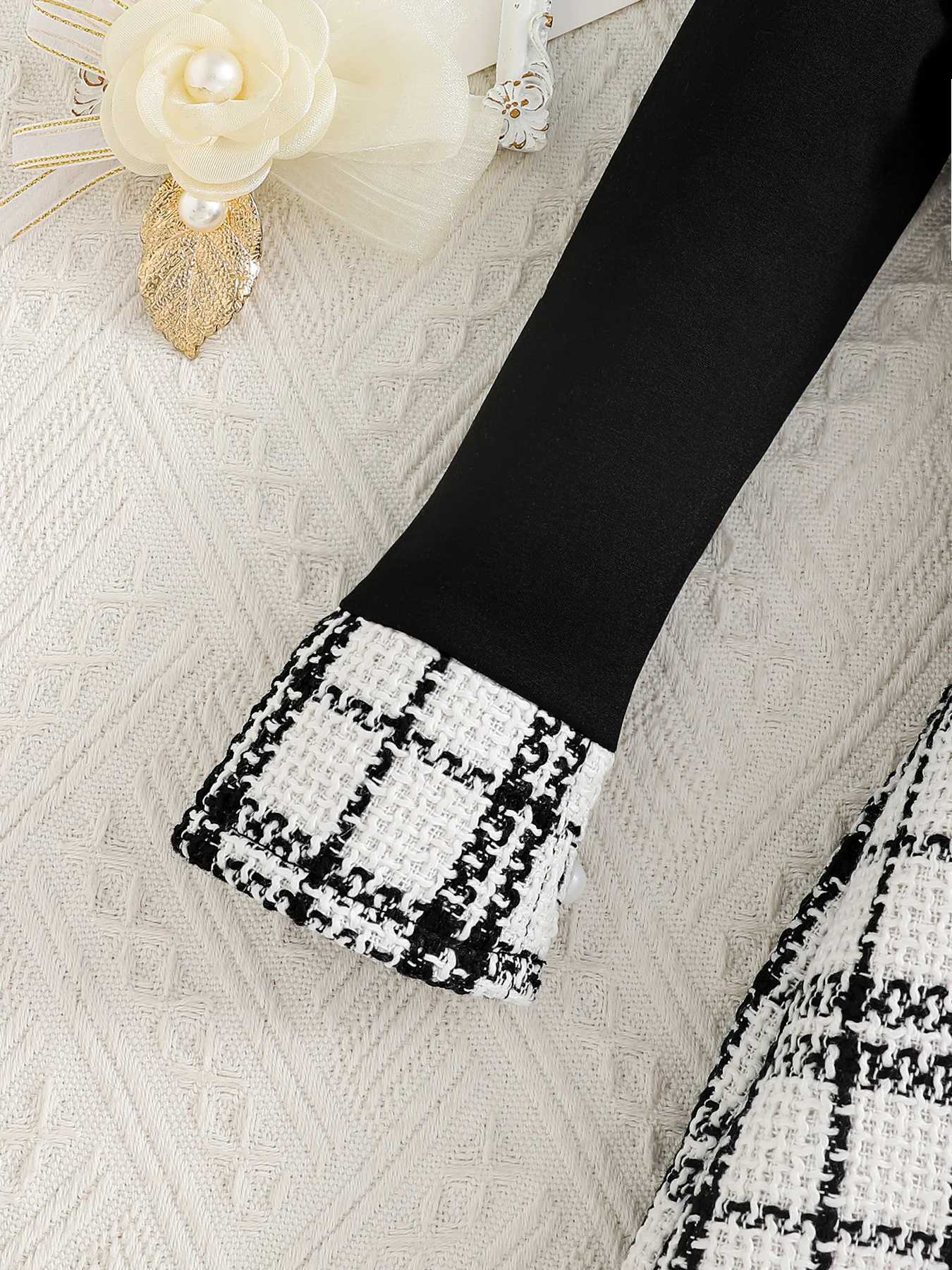 Spring and Autumn Hot Kids Set Girls Fashion Collar Plaid Long Sleeve Top Plaid Bag Hip Skirt 2piece Set L250926A0Q5