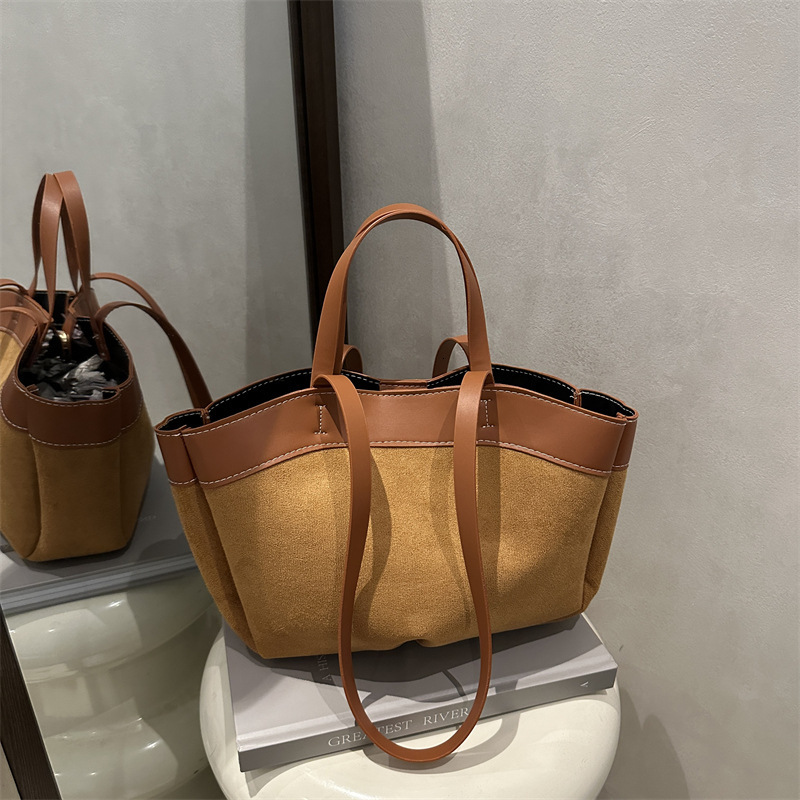 French style light luxury retro women's luxury bag fashion shoulder armpit bag commuting bag designer bag women's shoulder bag