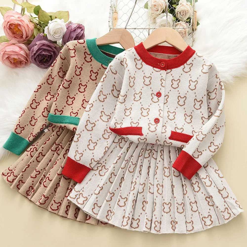 Bear Leader Girls Winter Clothes Set Long Sleeve Sweater Shirt Pants 2 Pcs Clothing Suit Christmas Baby Outfits Girls Clothes L250926VKUF