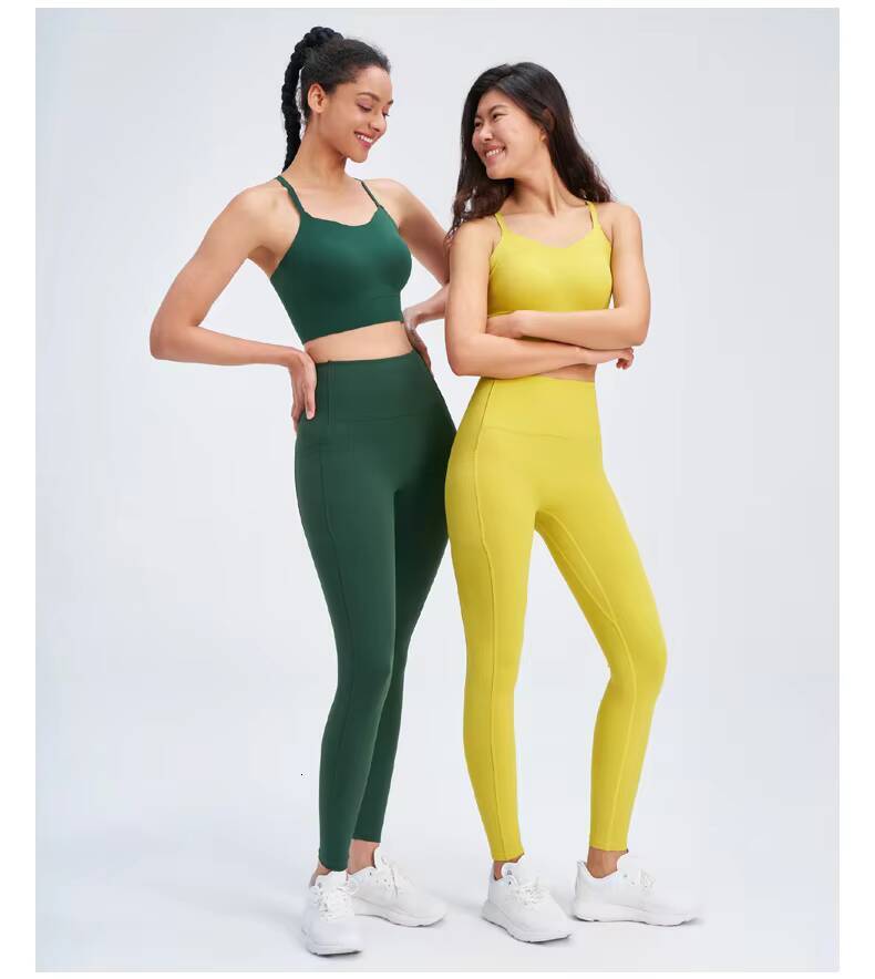 Workout Sets for Women 2 Piece High Waisted Seamless Leggings With Pockets Stretchy Sports Bra Sets Gym Clothes