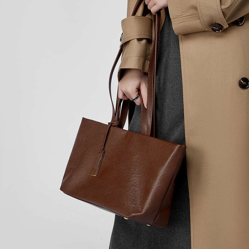 designer bag Luxury bag New Genuine Women's Underarm Shoulder Cowhide Tote Bag Niche Crossbody Soft Leather Large Capacity