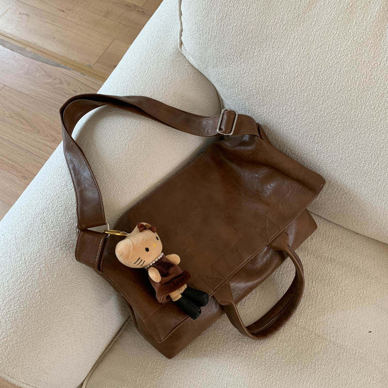 Fashionable new casual elegant large capacity shoulder bag, simple and high-end shopping commuting women's crossbody bag, college student lightwe