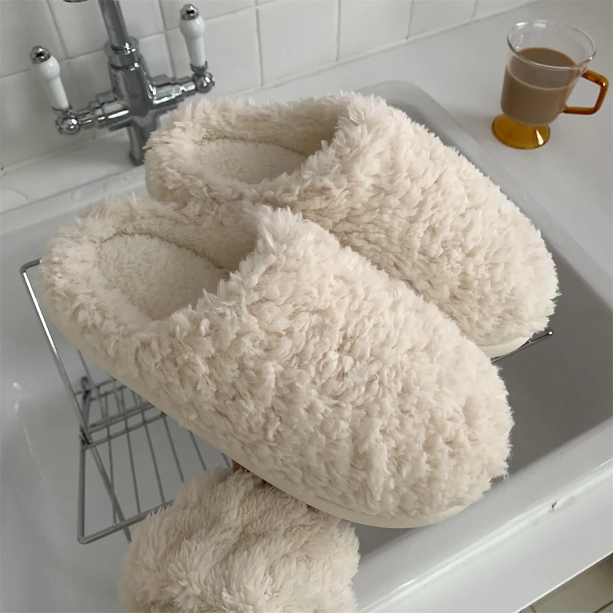 Cute Ladies' Fluffy Plush House Sliders Comfortable Inside Flat Slips with a Touch of Japanesestyle Elegance Home Slippers Women Girls Cute Fluff