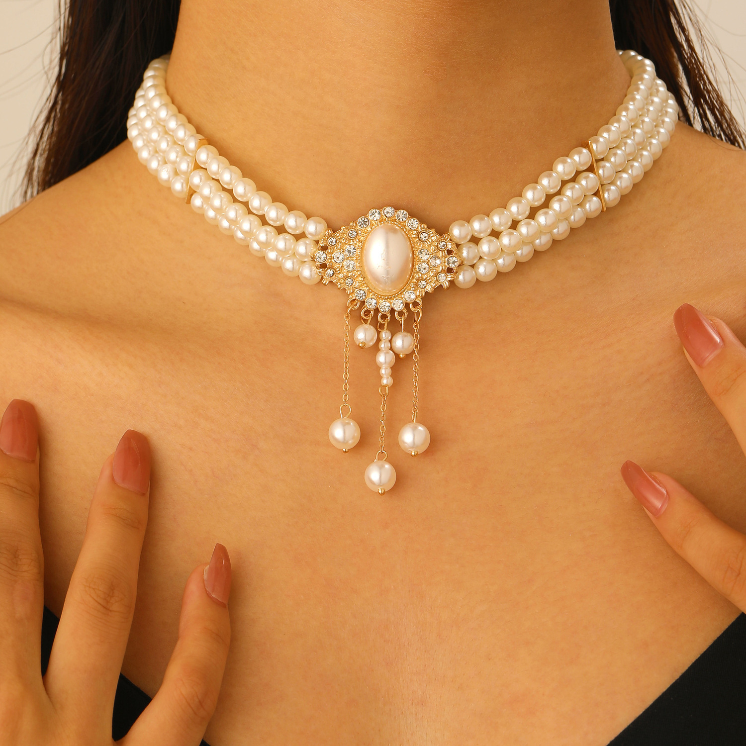 French Court Style Collarbone Chain Elegant Oval Pearl Tassel Necklace With Inlay