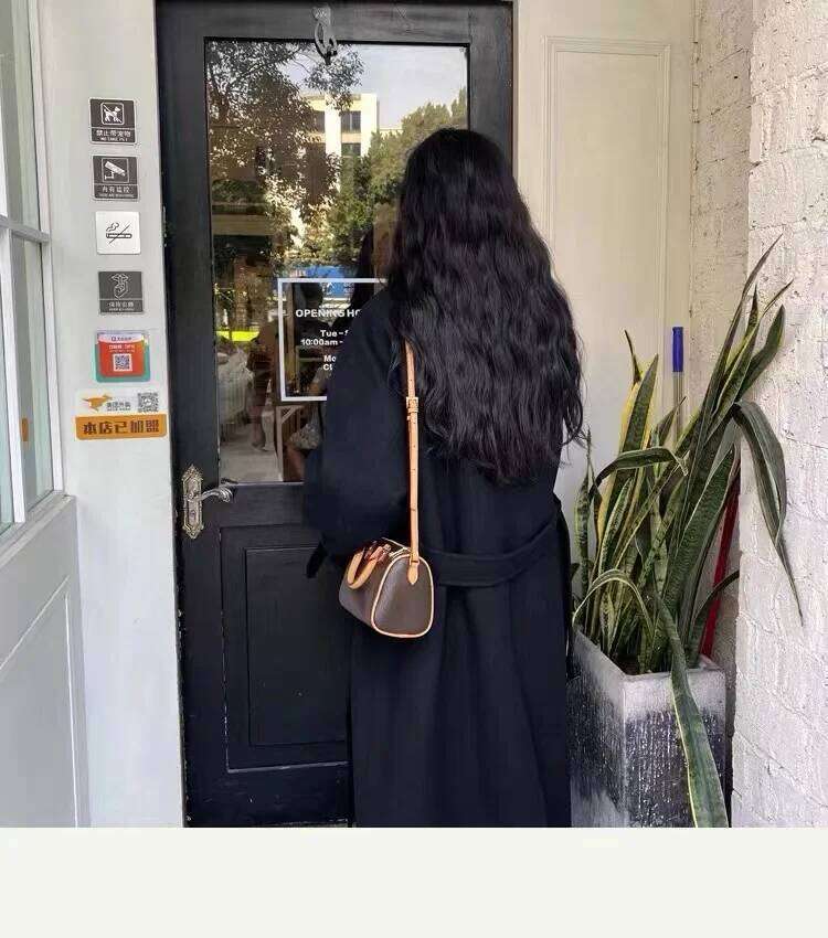 handbag, crossbody large capacity, spacious with detachable leather shoulder strap bag, luxurious design, trendy