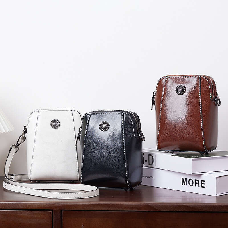 designer bag Luxury bag Cowhide Small Crossbody for Women 2025 New Trend Versatile Phone Niche High-end Shoulder Bag Trendy