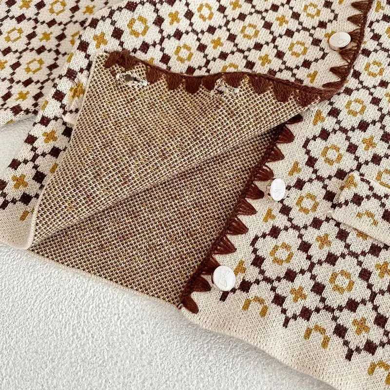 New Autumn Baby Clothes Sweater Set Infant Girls Knit Sweaters Cardigan Jacket Blommer 2 Pcs L250926OGNH