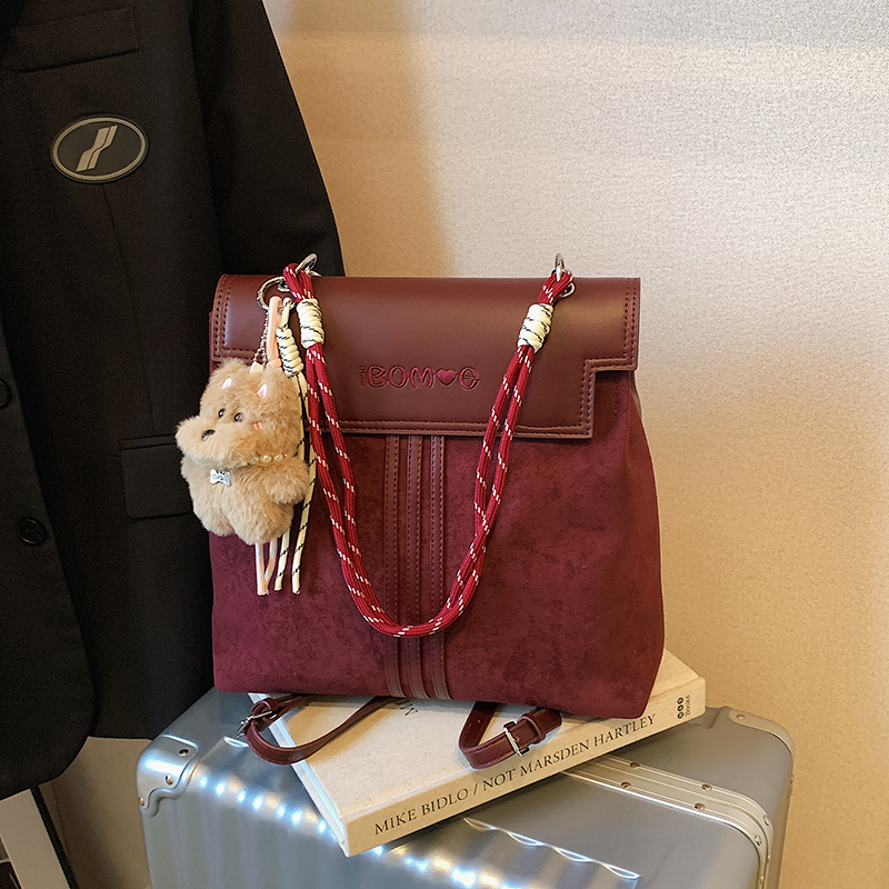 Fashionable new casual elegant large capacity shoulder bag, simple and high-end women's shopping commuting crossbody bag, student lightweight cro