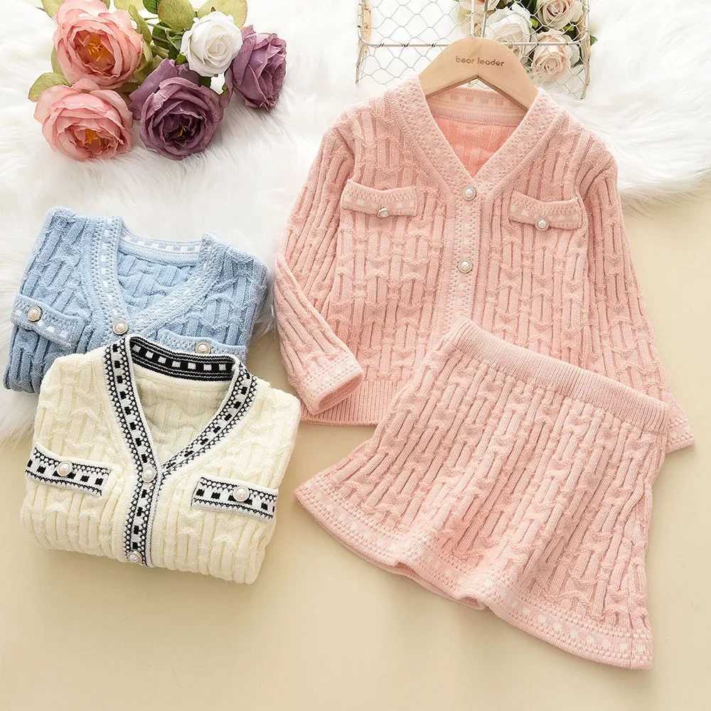Bear Leader Girls Winter Clothes Set Long Sleeve Sweater Shirt Pants 2 Pcs Clothing Suit Christmas Baby Outfits Girls Clothes L250926VKUF