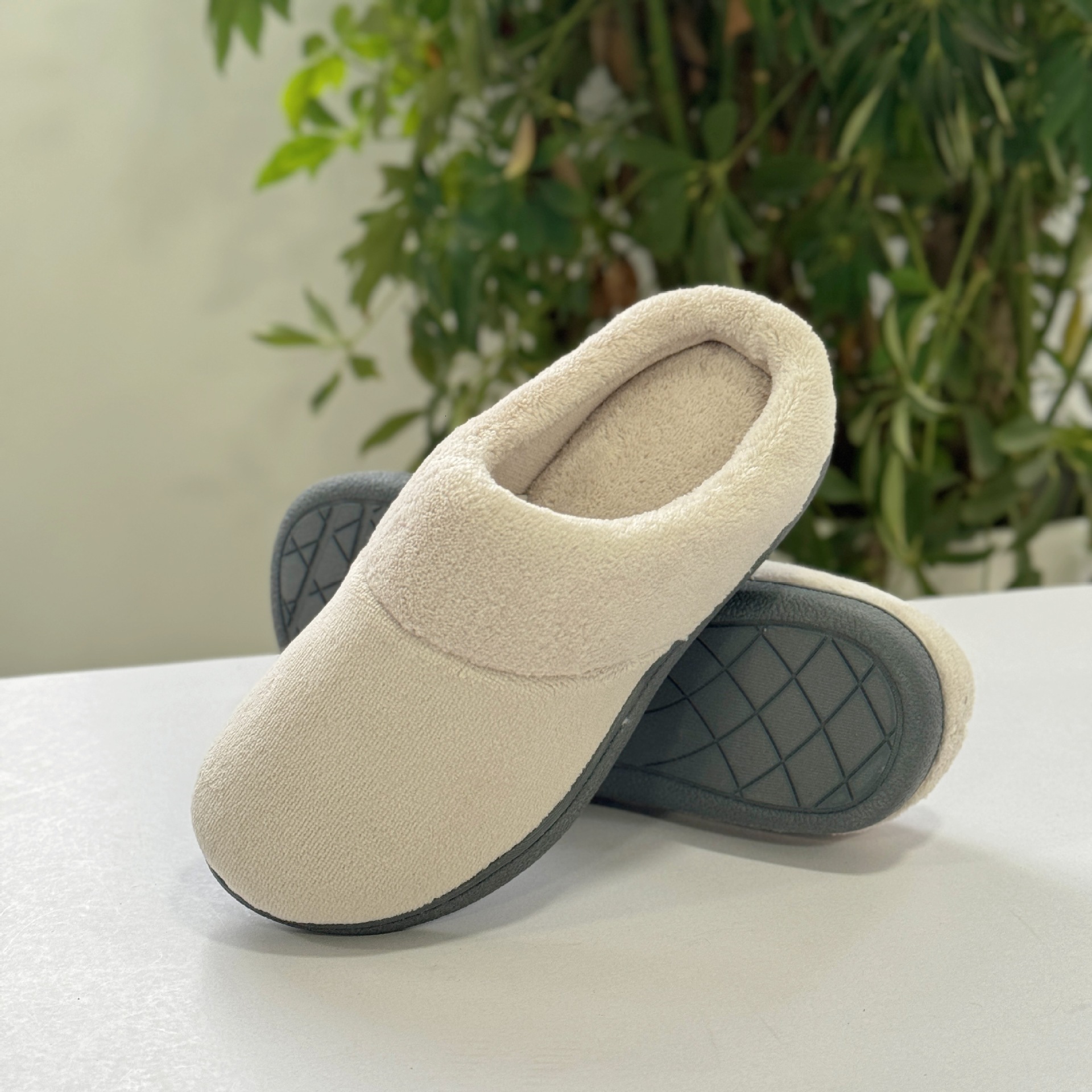 IsoToner Footbed Memory Foam Slippers ddmymarket