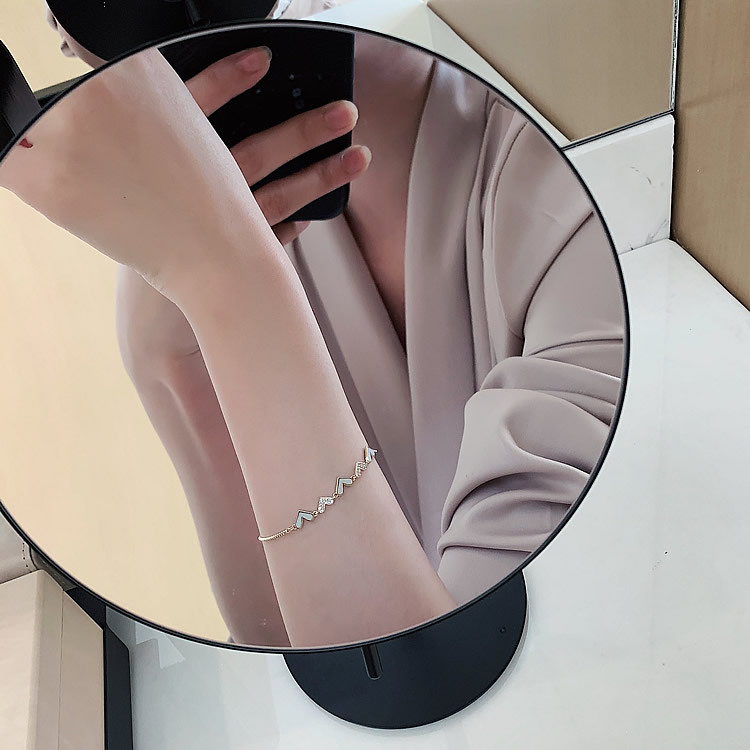 Gold - Toned Heart - Shaped Bracelet With Enamel And Crystal Accents Adjustable Chain Delicate Daily & Romantic Jewelry Gift For Her High - Quality An