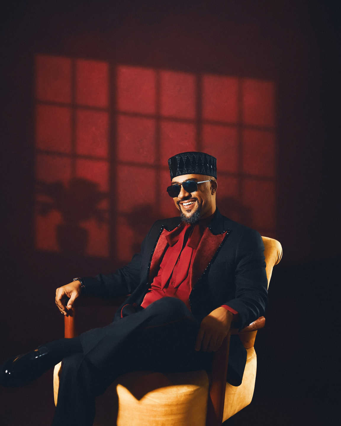 Fashion Wedding Tuxedos Beaded 2 Piece Set Jacket Pants Men Suit Peaked Lapel One Button Grooms Evening Blazers Customized