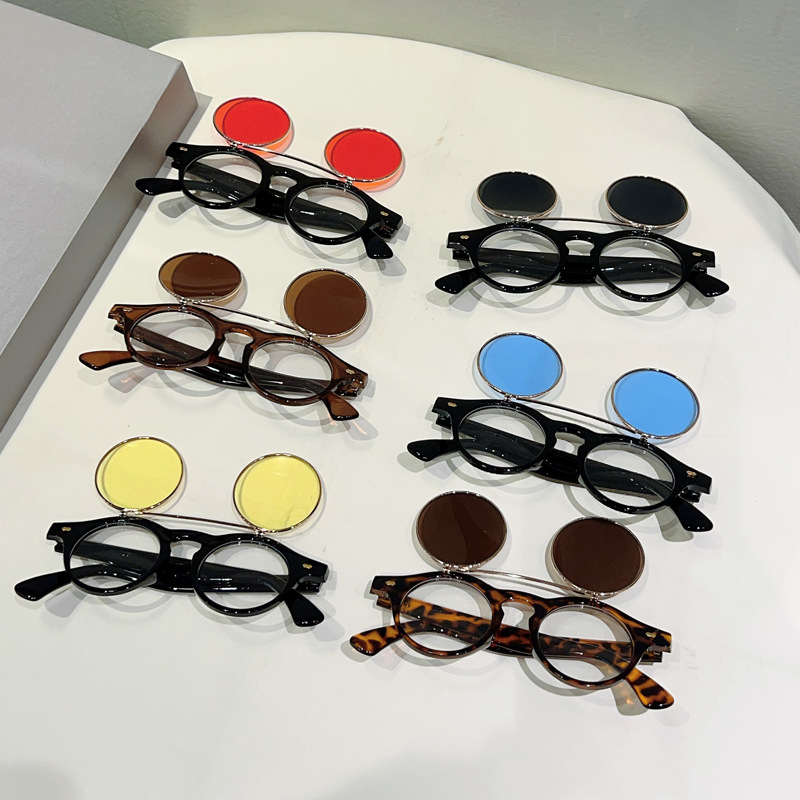 2025 New European American Flip Up Round Frame Sunglasses Punk Retro Rivet Detailed Unisex Sunglasses