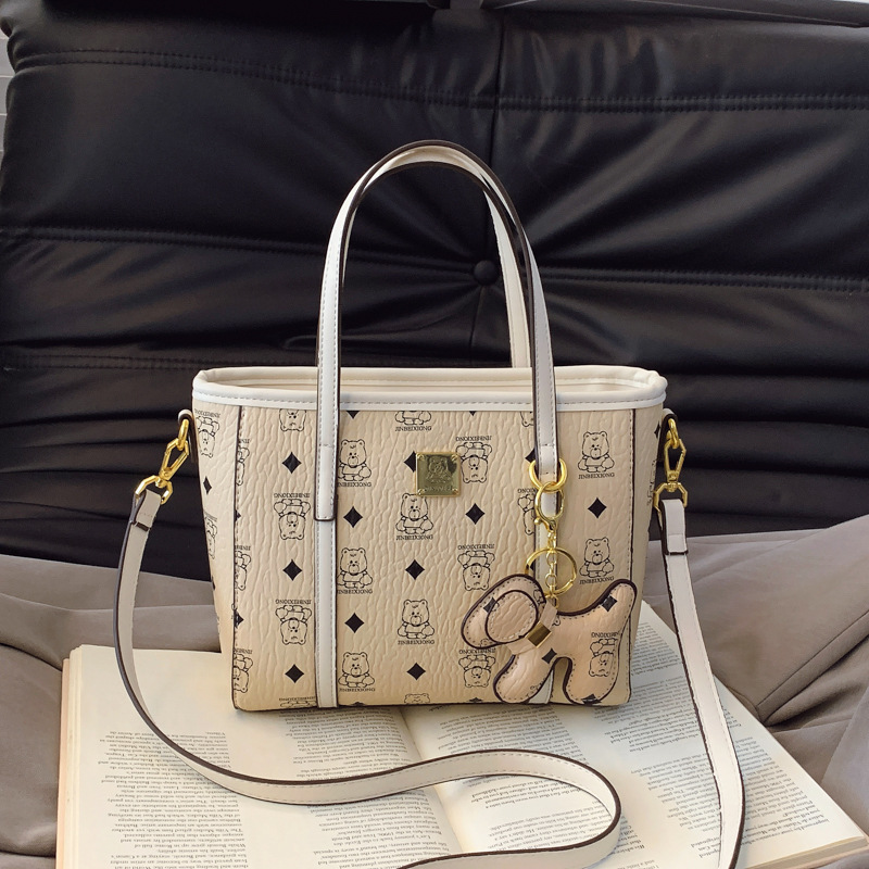 new Free delivery designer bag Bag Casual crossbody bag for women practical comfortable and simple