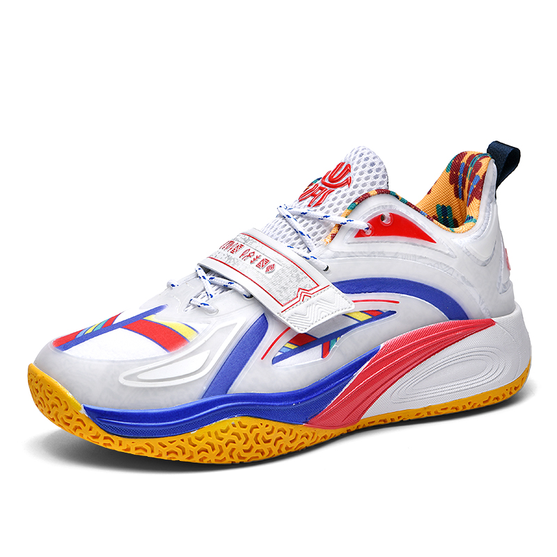 The same model basketball shoes as those of the Owen generation