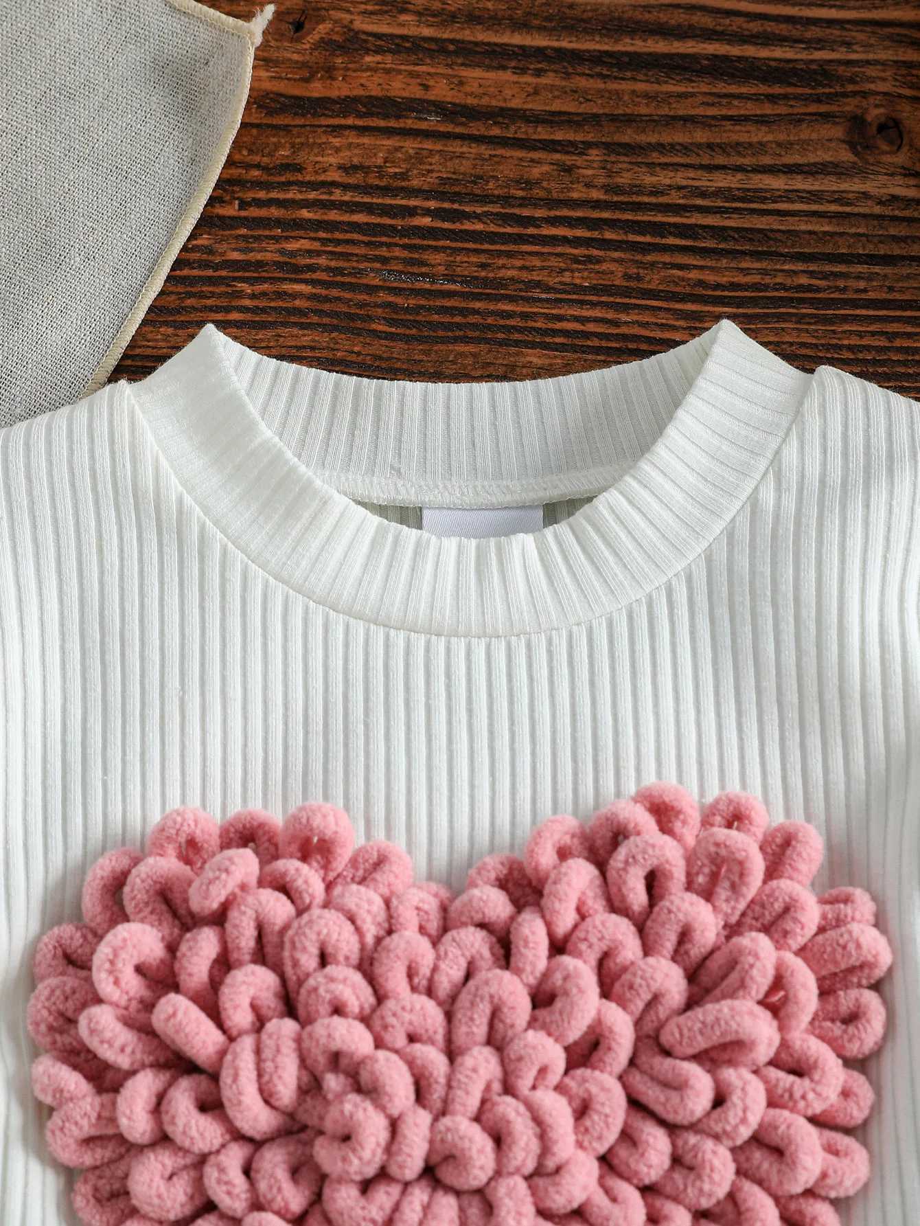 2PCS Children Spring Autumn New Style For Kids Girls 16Y Sweet Bubble Sleeve With Heart Top Short Skirt With Bow Clothes Set L250926V64S