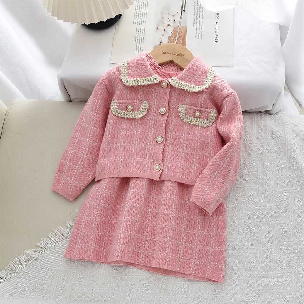 Bear Leader Autumn Winter Fashionable Casual Childrens Clothing Gray Sleeveless Dress Long Sleeved Sweater Jacket Girls Set L250926SCAR